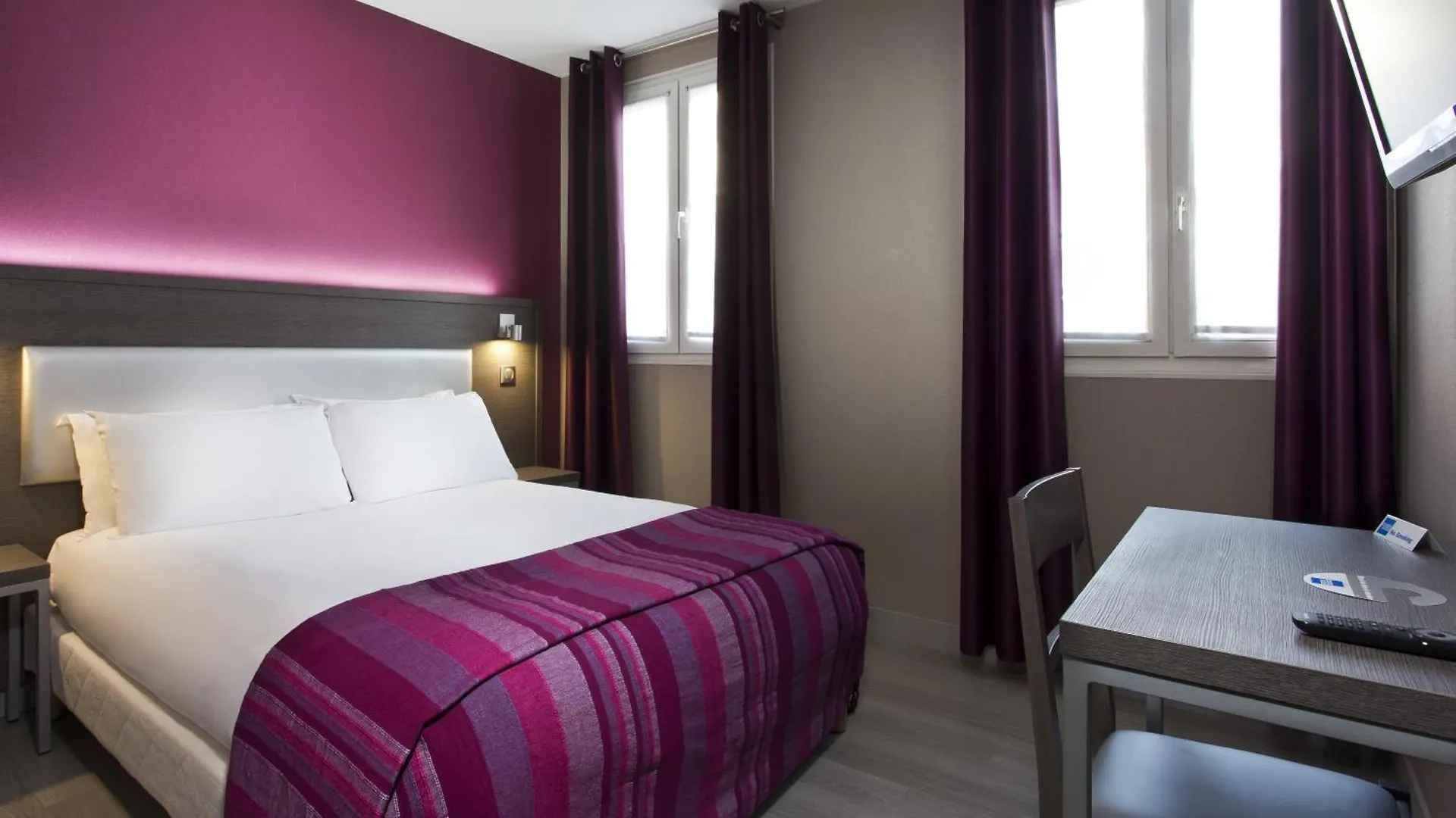 Hotel Des Pavillons Paris
