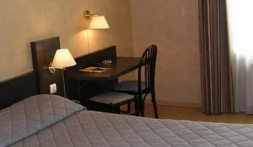 Des Pavillons 2* פריז